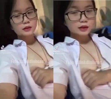 Сексуальное выступление учителя Хоа Тран